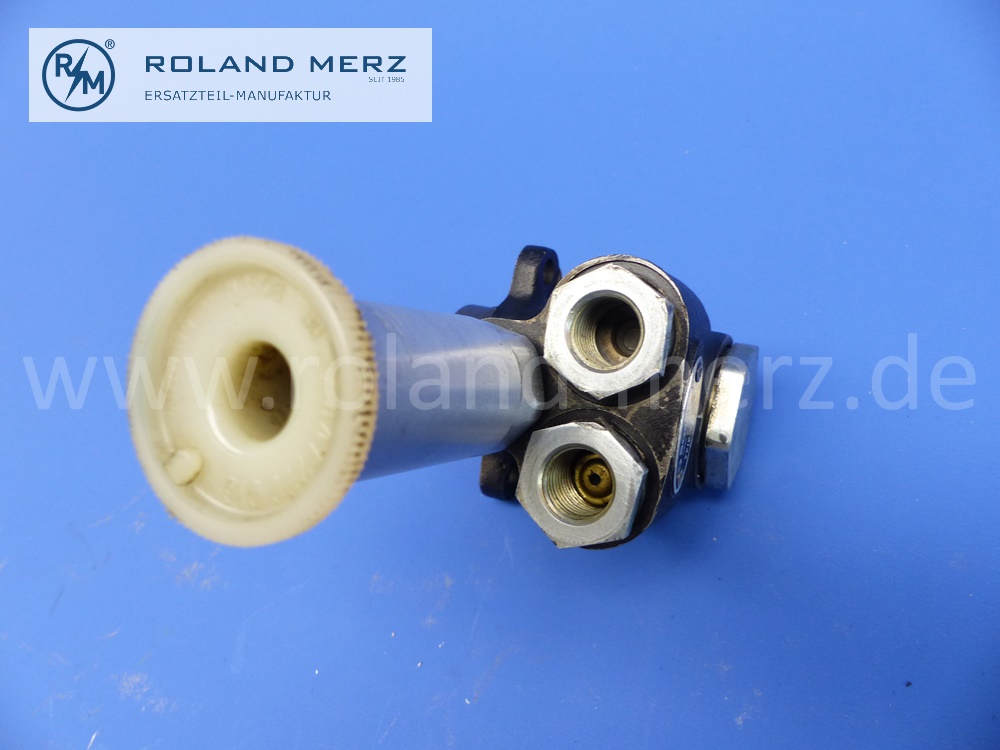 0010910001 Kraftstoffpumpe, Mercedes W110, OM615, OM616, SA 082.993, Original Mercedes Teil, war kurzzeitig verbaut, wie abgebildet