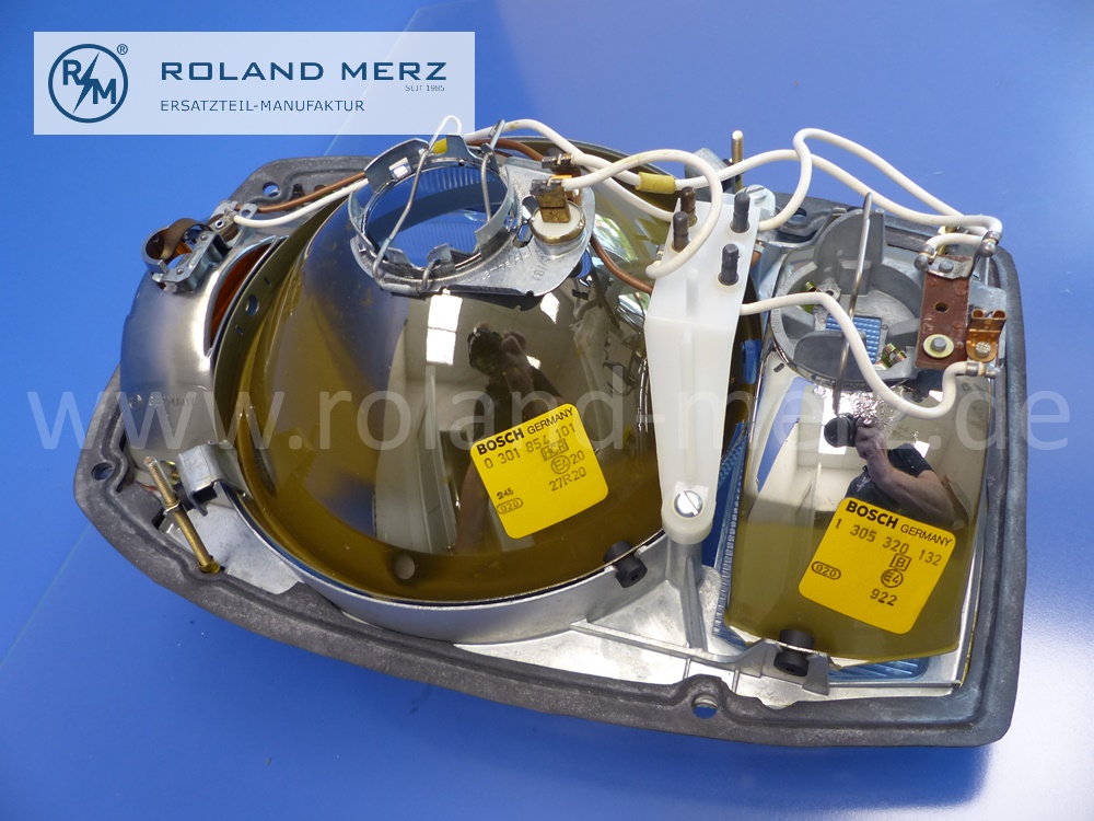 0301854101 Scheinwerfer Rechtsverkehr, Halogen H4, Mercedes W114, W115, Strich 8, E:1158206361, Original Bosch Neuteil, NOS 