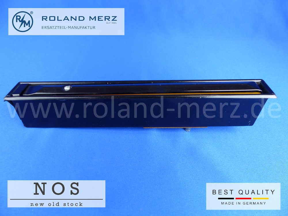 P1110543 Einbauwinker SWF We 200 schwarz lackiert 6V 200mm Pfeillänge für Ford Taunus