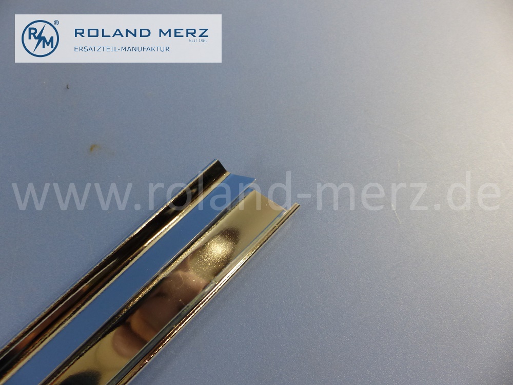 1076981684 Zierstab, Zierleiste, Zierblende hintere Seitenscheibe, rechts, Mercedes C107, Coupé SLC, Länge 405mm, Original Mercedes Neuteil, NOS