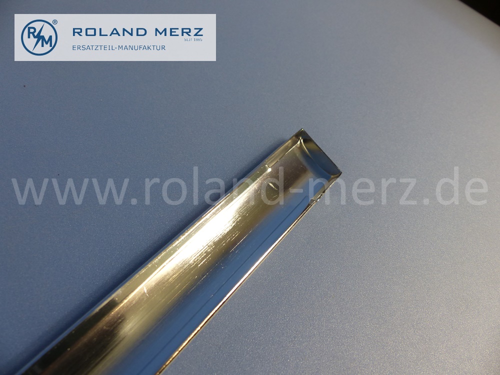 1137280235 Zierstab, Zierleiste, rechts, Unterkante Tür, Mercedes W113, Pagode, 230SL, 250SL, 280SL, Länge 1110 mm, Original Mercedes Neuteil, NOS