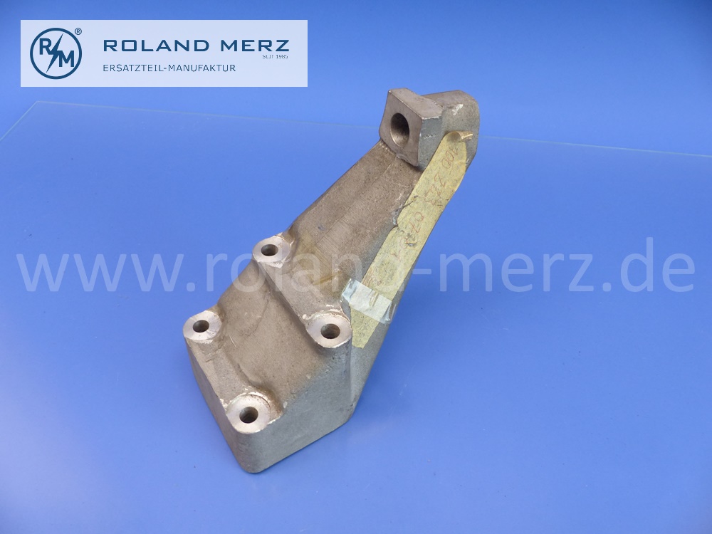 1002230701 Träger Motor, Motorträger, links, Mercedes W109, 109.018, 300SEL 6.3, Original Mercedes Neuteil, NOS