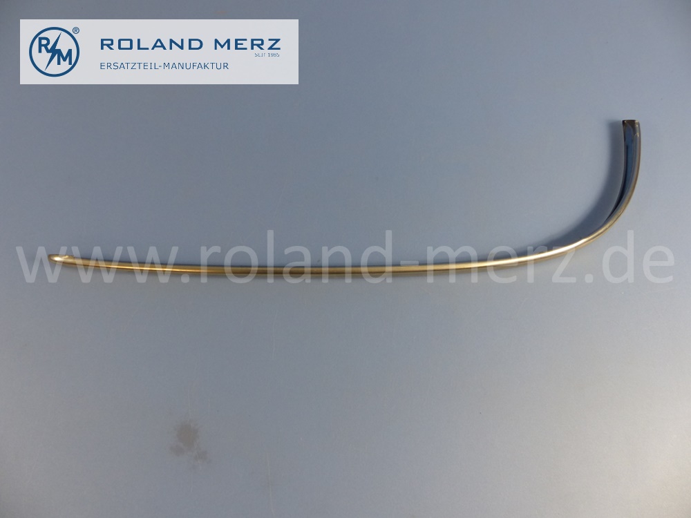 1158810232 Zierstab, Zierleiste, Stossfänger, vorne rechts, Mercedes W114, W115, Strich 8, Länge 665 mm, Original Mercedes Neuteil, NOS - Knickstelle -