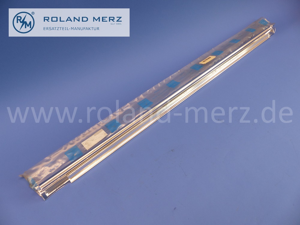 1157380430 Zierstab an Bordkante rechts, Fondtüren, Mercedes W114, W115, 230, 230.6 lang, 220D, 240D lang, Länge 800 mm, original Mercedes Neuteil, NOS
