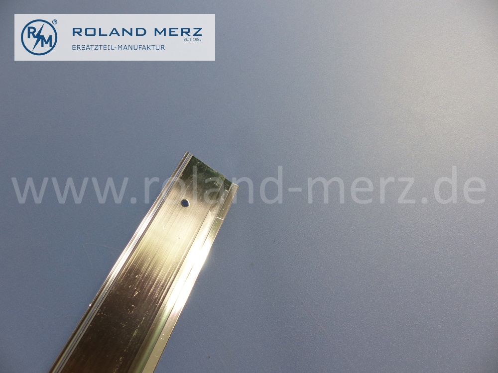 1077252265 Schiene, Abdeckschiene oben, Fahrertür, rechts, Mercedes C107, Coupé SLC, Länge 735mm, Original Mercedes Neuteil, NOS