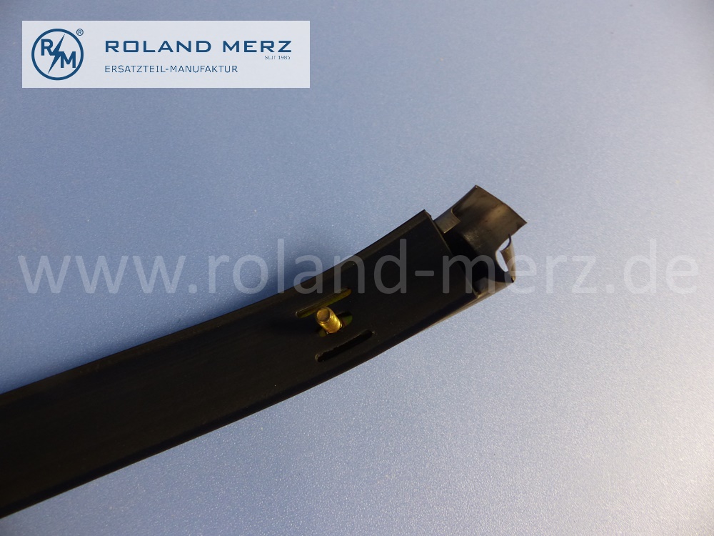 1086902180 Zierstab Heckmittelstück, unten links, Mercedes W108, W109, Original Mercedes Neuteil, NOS 