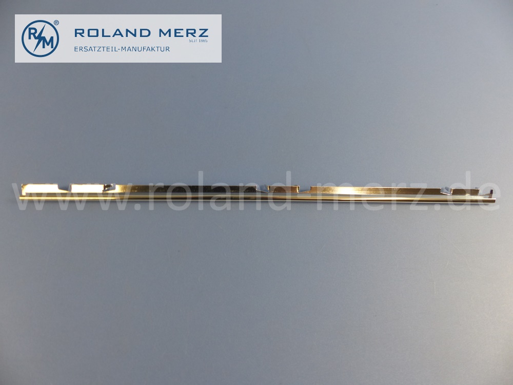 1076940182 Zierstab, Zierleiste, Zierblende hinter Fahrertür, links, Mercedes C107, Coupé SLC, Länge 415mm, Original Mercedes Neuteil, NOS